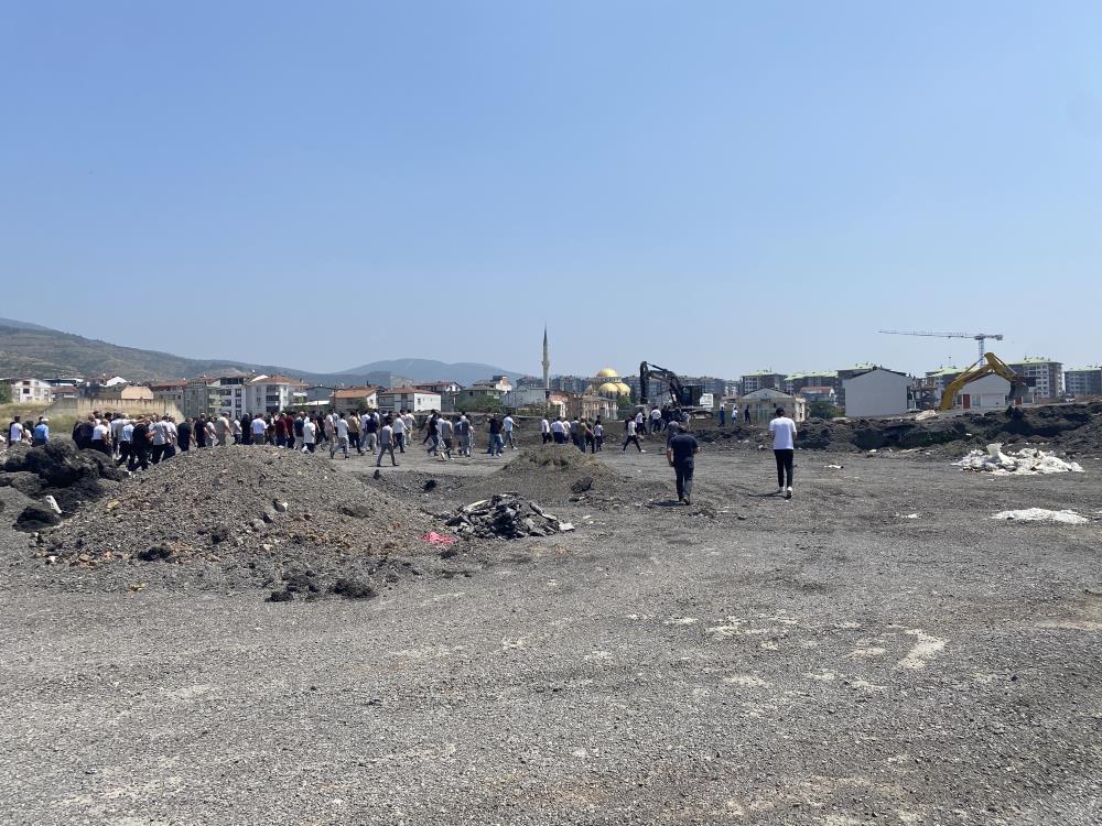 Kocaeli'de tır parkı krizi: Vatandaşlar sokağa döküldü