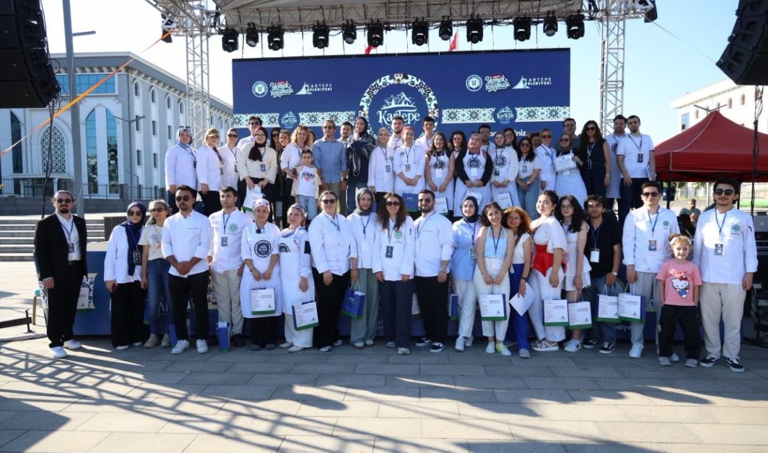 Kartepe Gastronomi Festivali kapsamında düzenlenen yemek yarışmaları; çorba, ana yemek