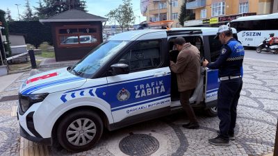 Kocaeli Büyükşehir Belediyesi Zabıta ekipleri, Dilovası’nda Alzheimer hastası kadını bularak