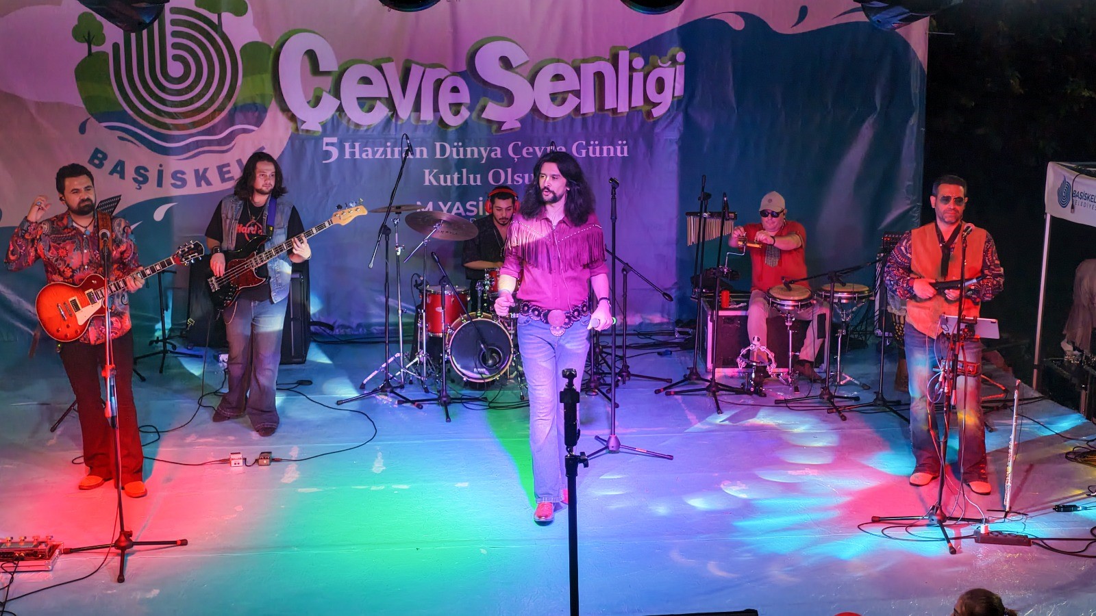 Anadolu retro barış manço