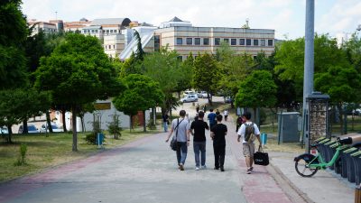 Kocaeli Üniversitesi Umuttepe Kampüsü'nde geçmiş yıllarda öğrencilere saldıran ve hastane