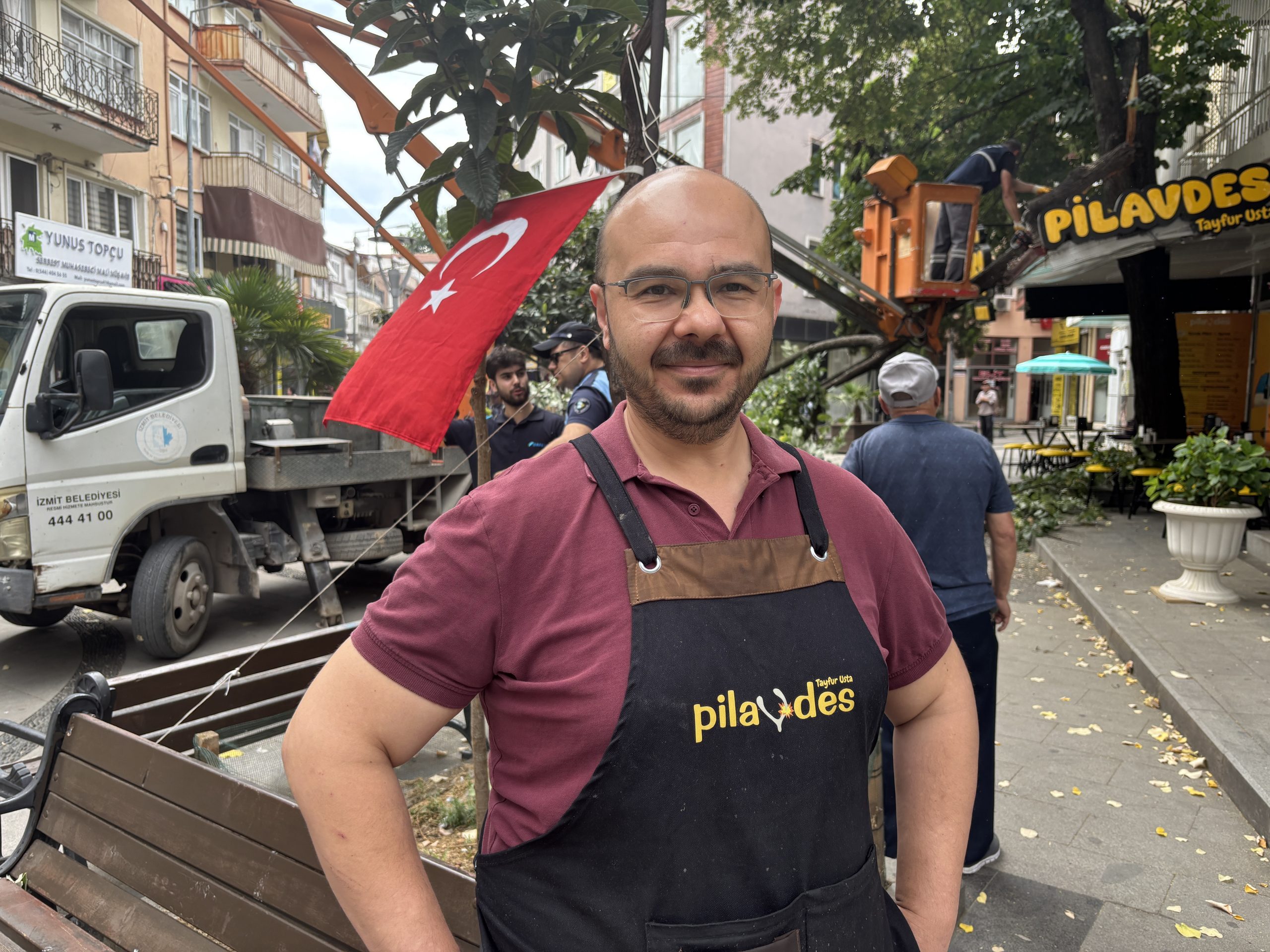 Kocaeli'de olay: İşletmenin üzerine düştü, herkes o sese koştu!
