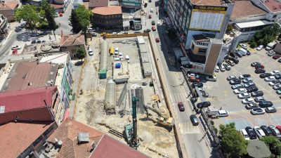 Gebze'de hayata geçirilen "Menzilhane Tam Otomatik Otopark ve Meydan Projesi"