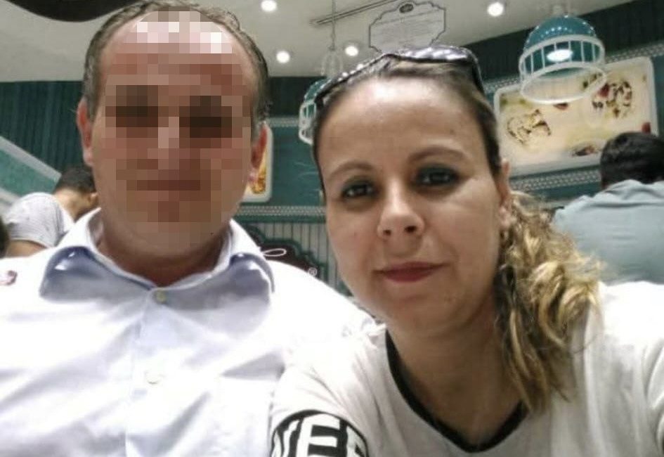 İzmir'in Konak ilçesinde, boşanma aşamasındaki eşi Hakan Ş. tarafından pusuda