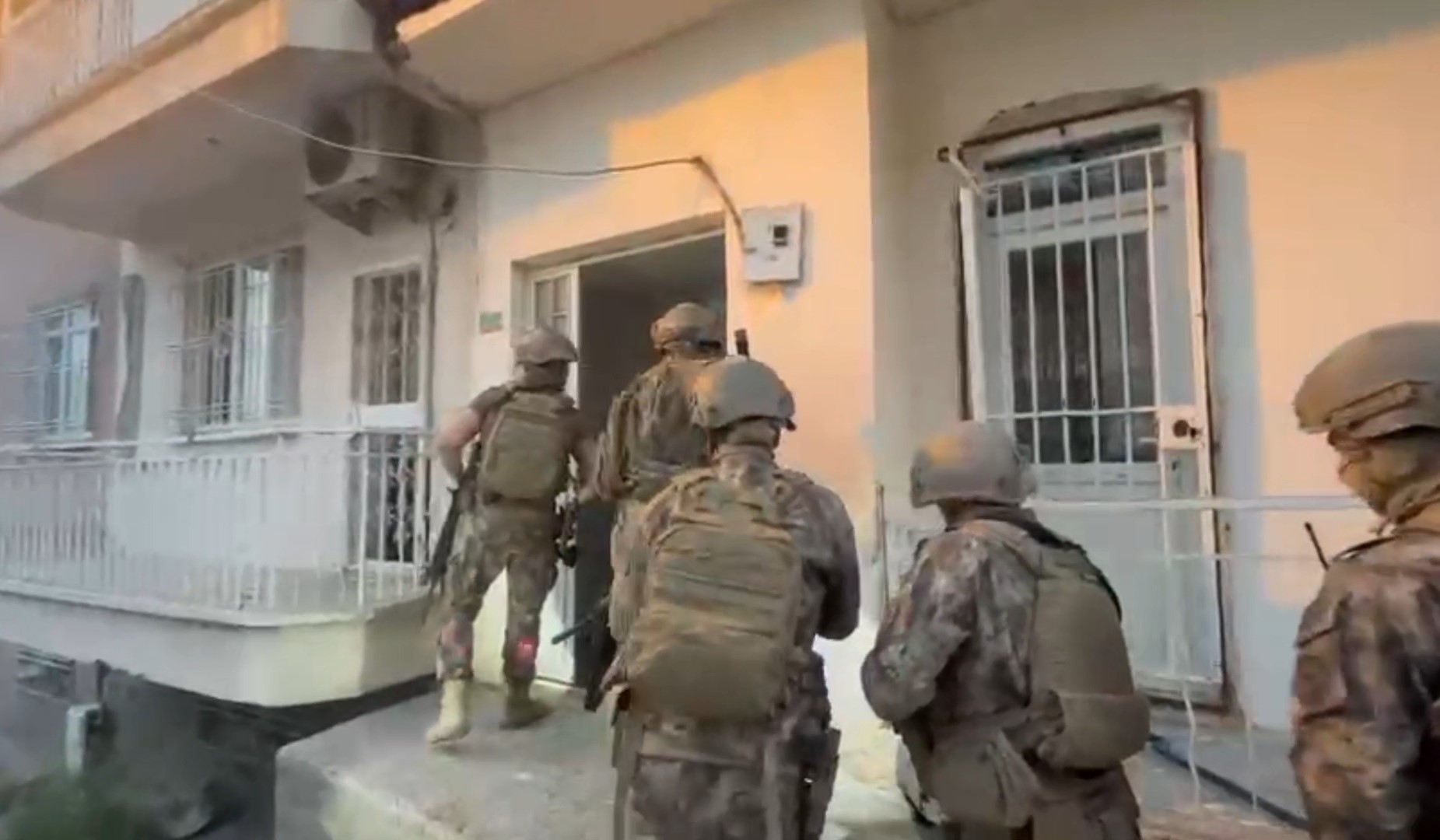 Kocaeli dahil 21 ilde DEAŞ operasyonu: 47 gözaltı