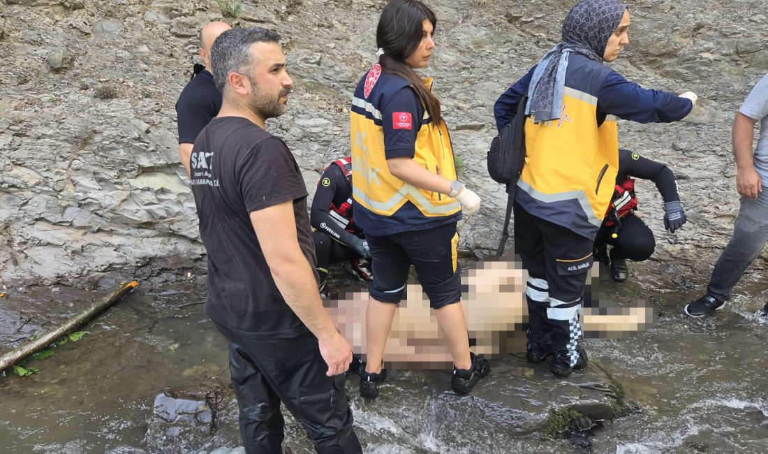 Sakarya’nın Hendek ilçesinde girdiği derede akıntıya kapılan 20 yaşındaki gencin