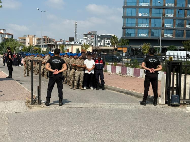 Serik Cumhuriyet Başsavcılığı koordinesinde Kocaeli'nin de aralarında bulunduğu 27 ilde