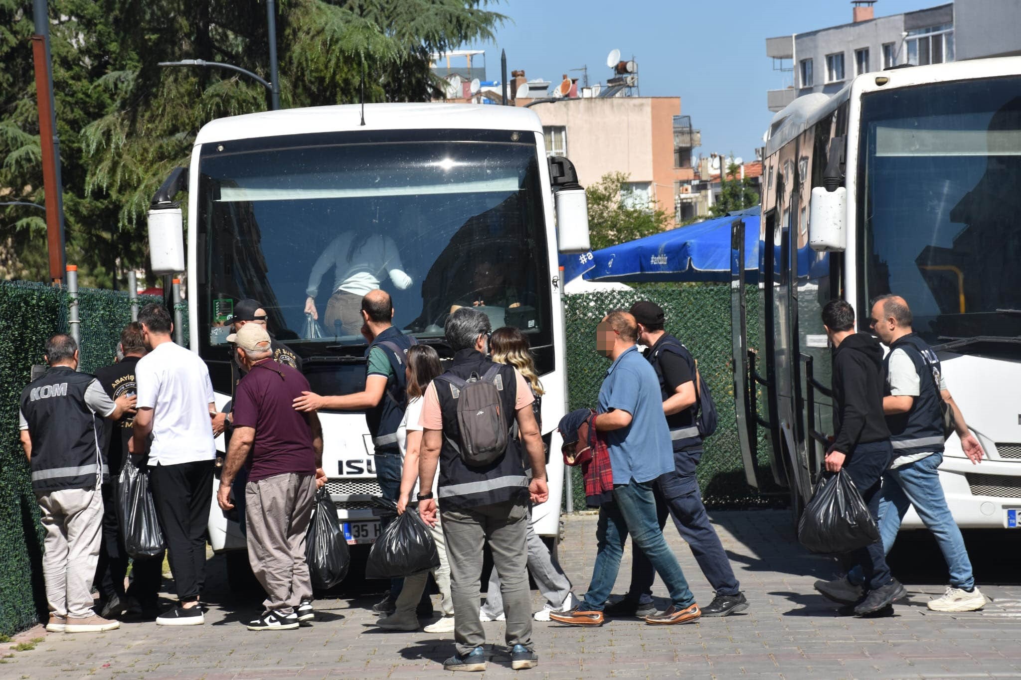 Üniversitede yolsuzluk: Dekan ve başhekim dahil 27 tutuklama!