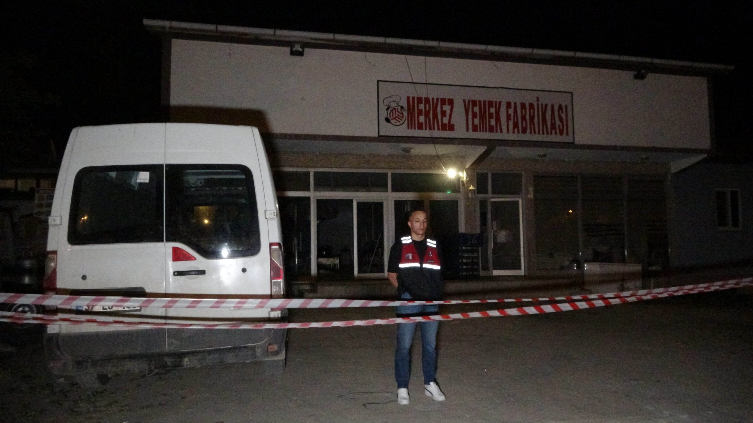 İş yerini basıp kurşun yağdırdı: 1 ölü