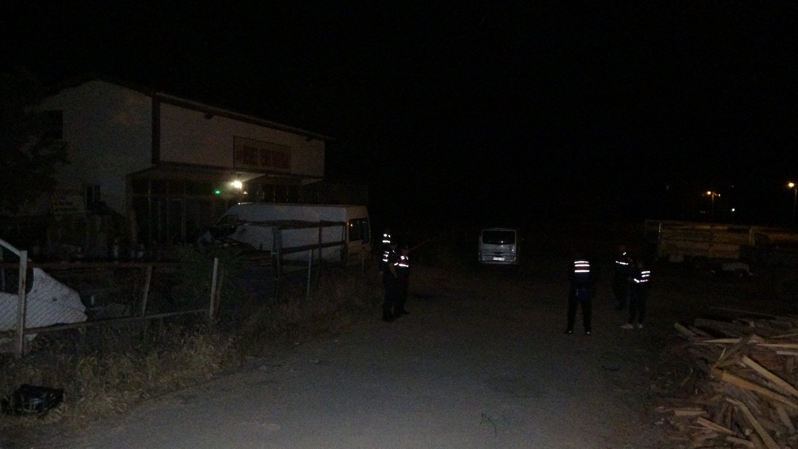 İş yerini basıp kurşun yağdırdı: 1 ölü