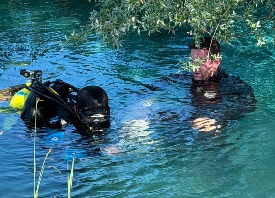 Eskişehir’in Çifteler ilçesinde arkadaşlarıyla birlikte serinlemek amacıyla Sakarya Nehri’ne giren