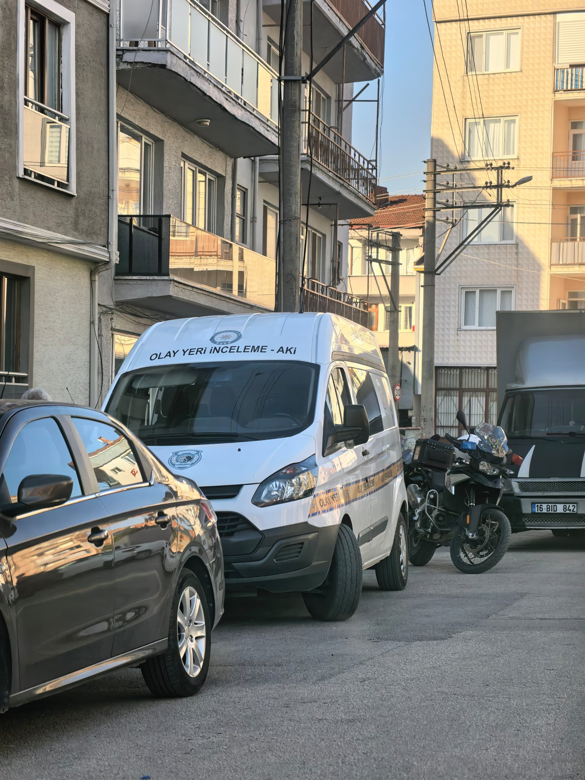 Yaşlı kadın evinde ölü bulundu!