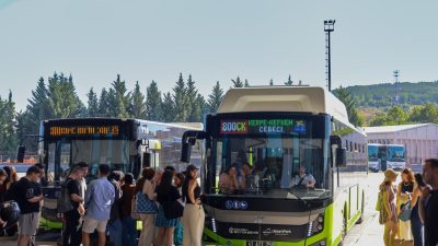 Kocaeli Büyükşehir Belediyesi, yaz sezonunun gelmesiyle birlikte vatandaşların Kandıra'nın mavi