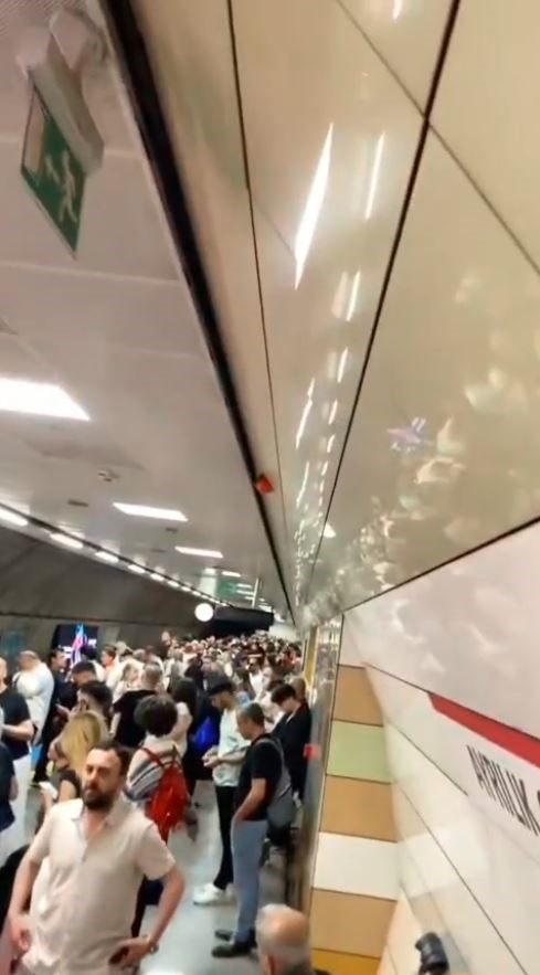 Kadıköy-Sabiha Gökçen metrosunda korku dolu anlar!