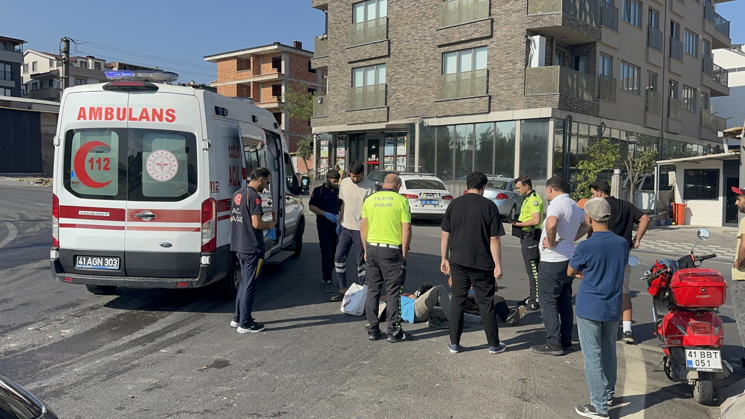 Kocaeli'de motosiklet kazası: 2 yaralı