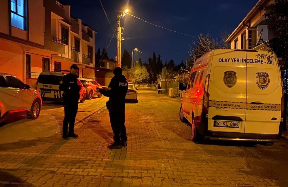 Kocaeli'nin Kartepe ilçesindeki bir çamaşırhanede yabancı uyruklu çalışanlar arasında çıkan