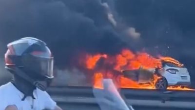 İstanbul Avcılar’da akşam saatlerinde adeta can pazarı yaşandı. TEM Otoyolu’nda