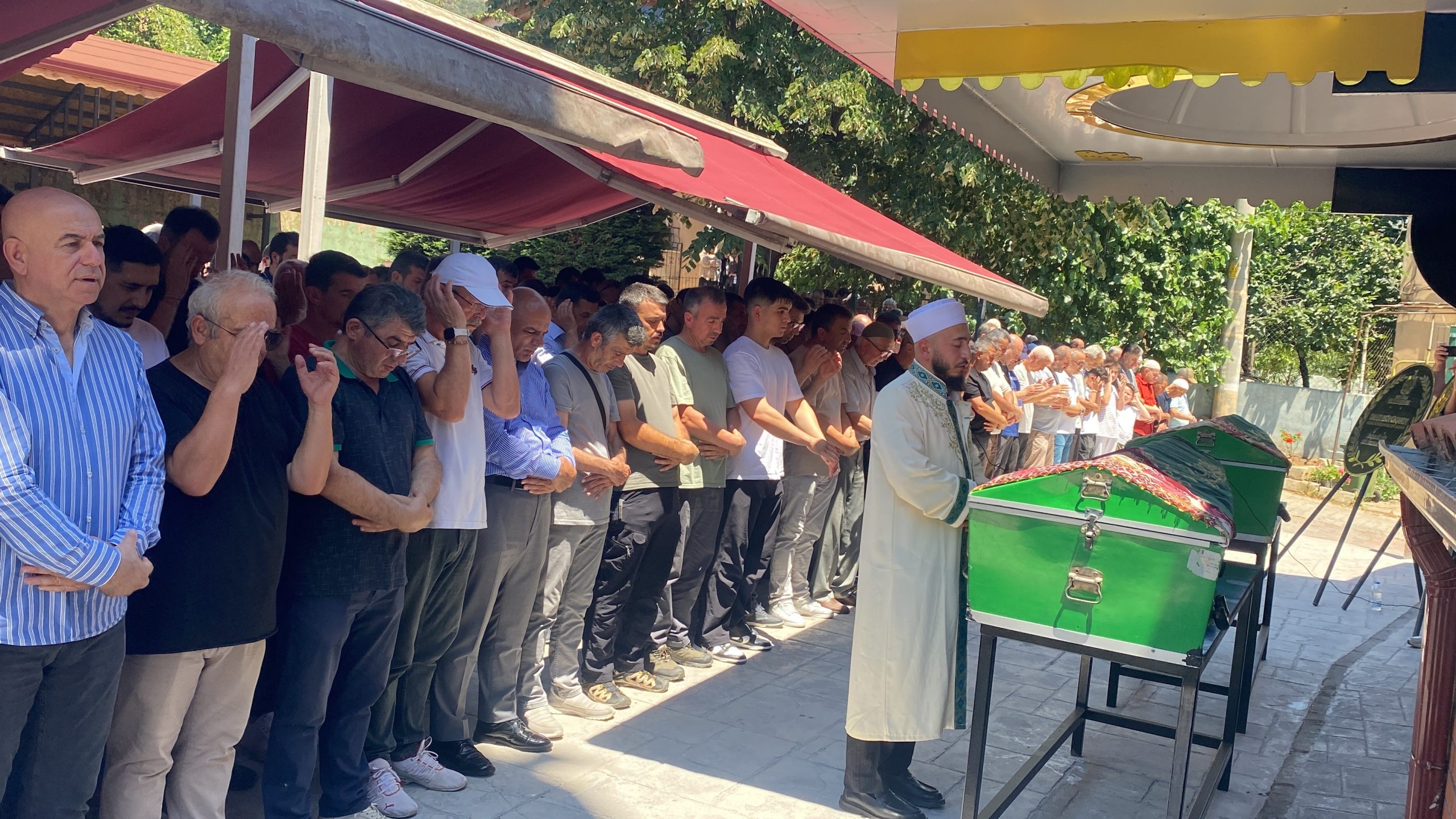 Kocaeli bu acıyla sarsıldı: Anne ve kızına acı veda