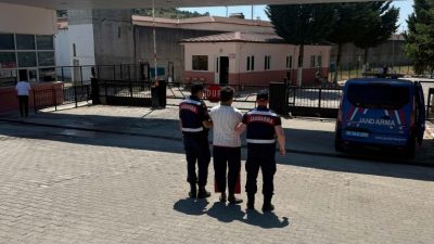 ile aranan şahısların adalete teslim edilmesine yönelik yürüttüğü kararlı operasyonlara