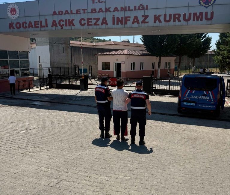 ile aranan şahısların adalete teslim edilmesine yönelik yürüttüğü kararlı operasyonlara