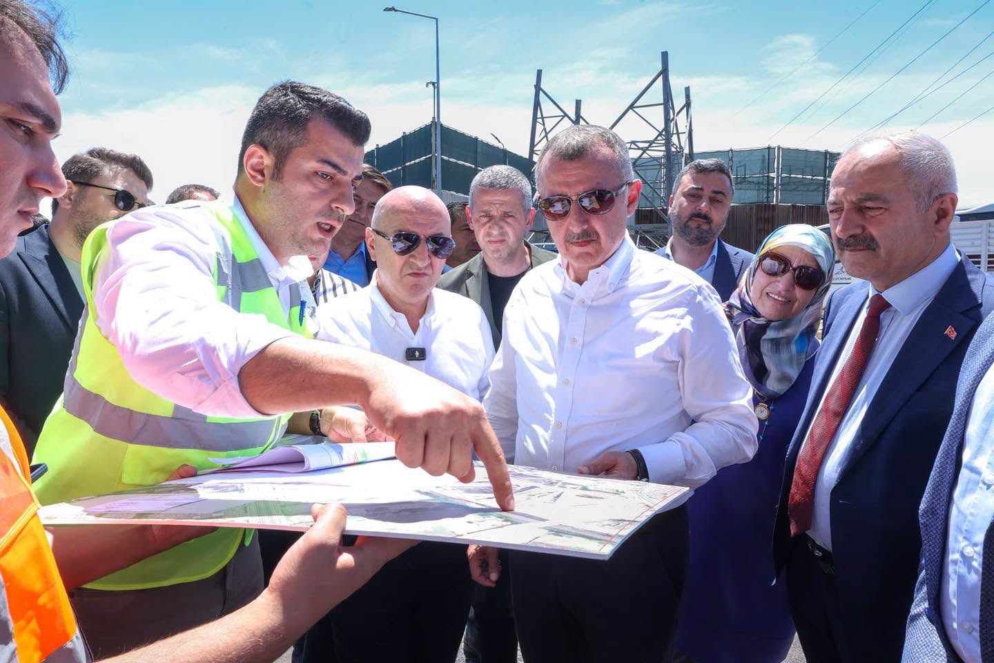 Başkan Büyükakın: "Kocaeli'nin her noktasında vatandaşlarımız için çalışıyoruz"