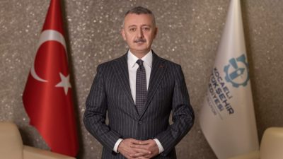 Kocaeli Büyükşehir Belediye Başkanı Tahir Büyükakın, yarın gerçekleştirilecek olan Liselere