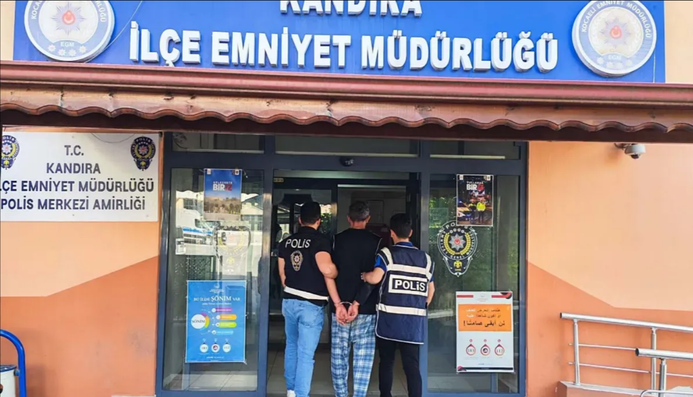 Kocaeli'nin Kandıra ilçesinde emniyet güçlerince düzenlenen operasyonda, hakkında "Gece vakti