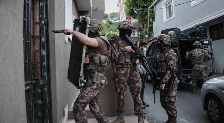 İstanbul Cumhuriyet Başsavcılığı koordinesinde, DHKP/C silahlı terör örgütünün faaliyetlerinin deşifre