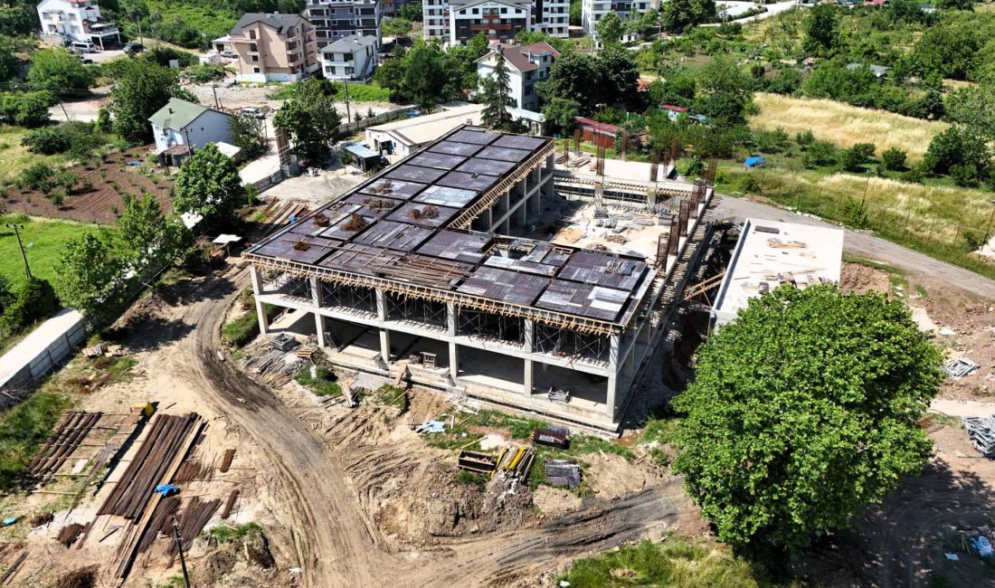 Kocaeli Büyükşehir Belediyesi tarafından Gölcük İhsaniye Mahallesi’nde yapımı sürdürülen "Gölcük