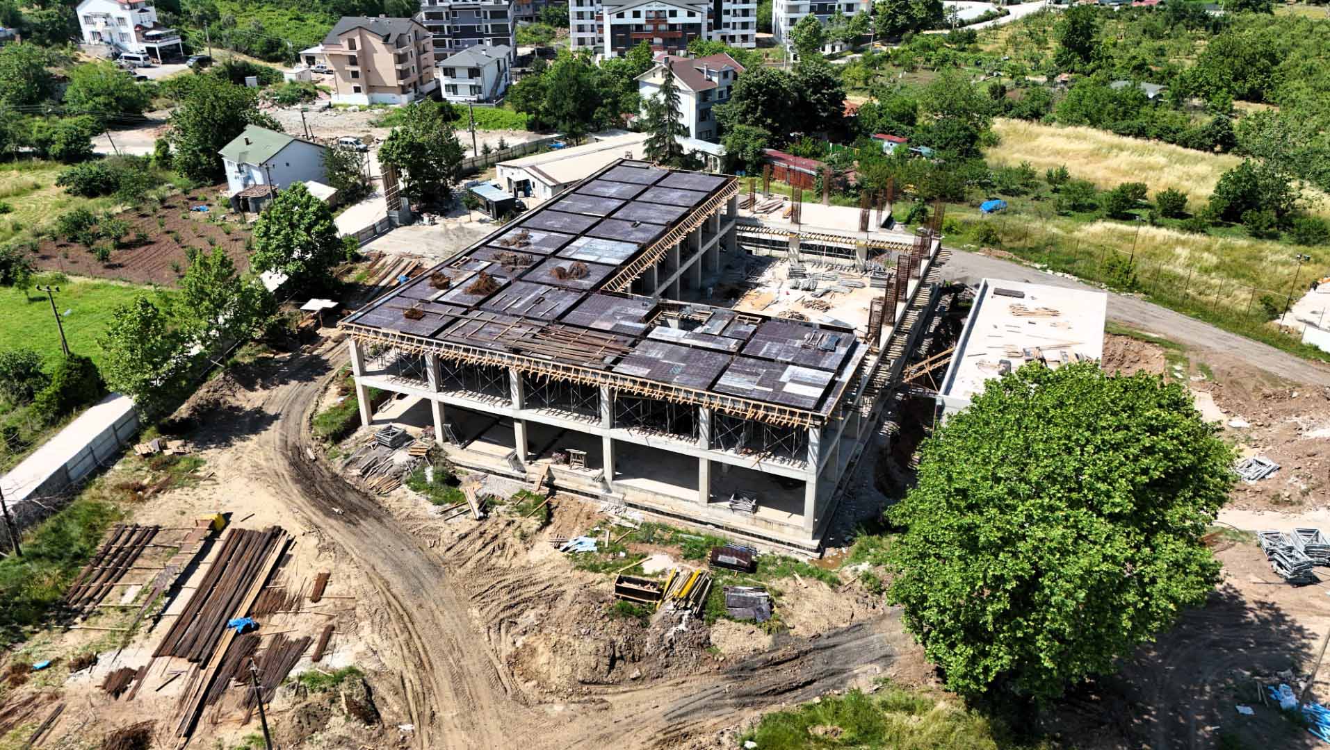 Kocaeli Büyükşehir Belediyesi tarafından Gölcük İhsaniye Mahallesi’nde yapımı sürdürülen "Gölcük