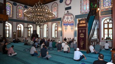 İzmit’in düşman işgalinden kurtuluşunun 105. Yılında Şehitlerimiz ve merhum Gazilerimizi
