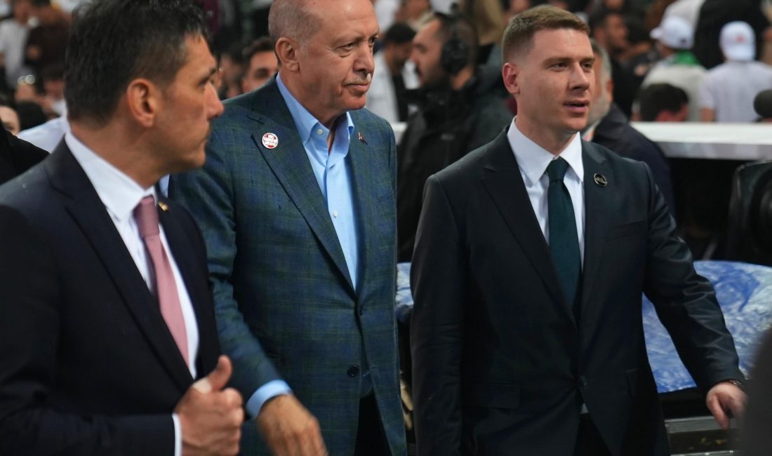 AK Parti Kocaeli İl Gençlik Kolları Başkanı Doğan Orak, CHP
