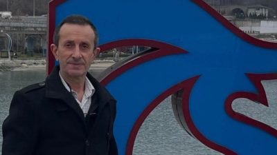 İzmit Yenidoğan Mahallesi’nin köklü sakinlerinden ve kentin bilinen simalarından Ahmet