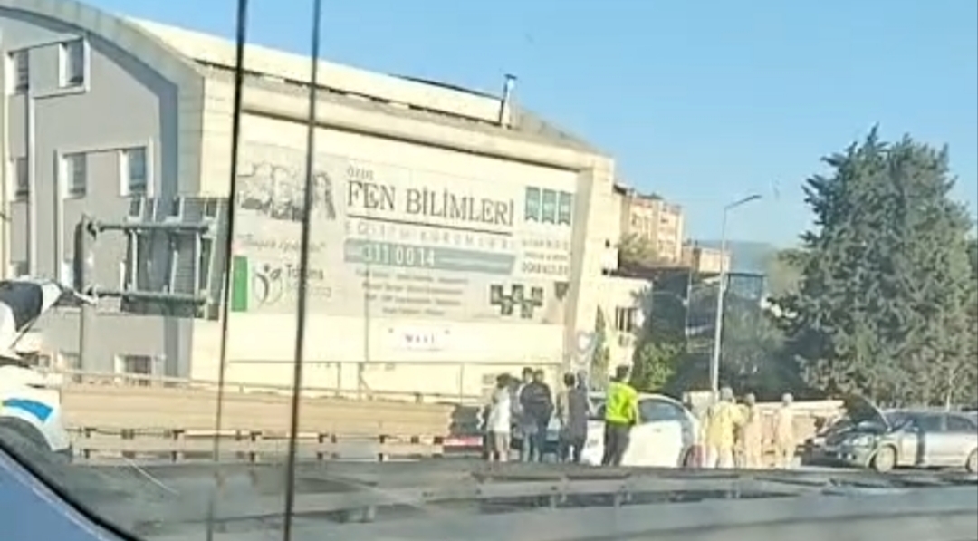 Son dakika... Kocaeli'de zincirleme kaza: Trafik kilit!