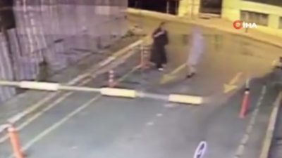 İstanbul Şişli'de sokakta yürüyen Aysel H.'yi takip ederek sözlü ve