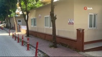 Adana'nın Saimbeyli ilçesinde 16 yaşındaki kız çocuğu, annesini evde bıçaklayarak