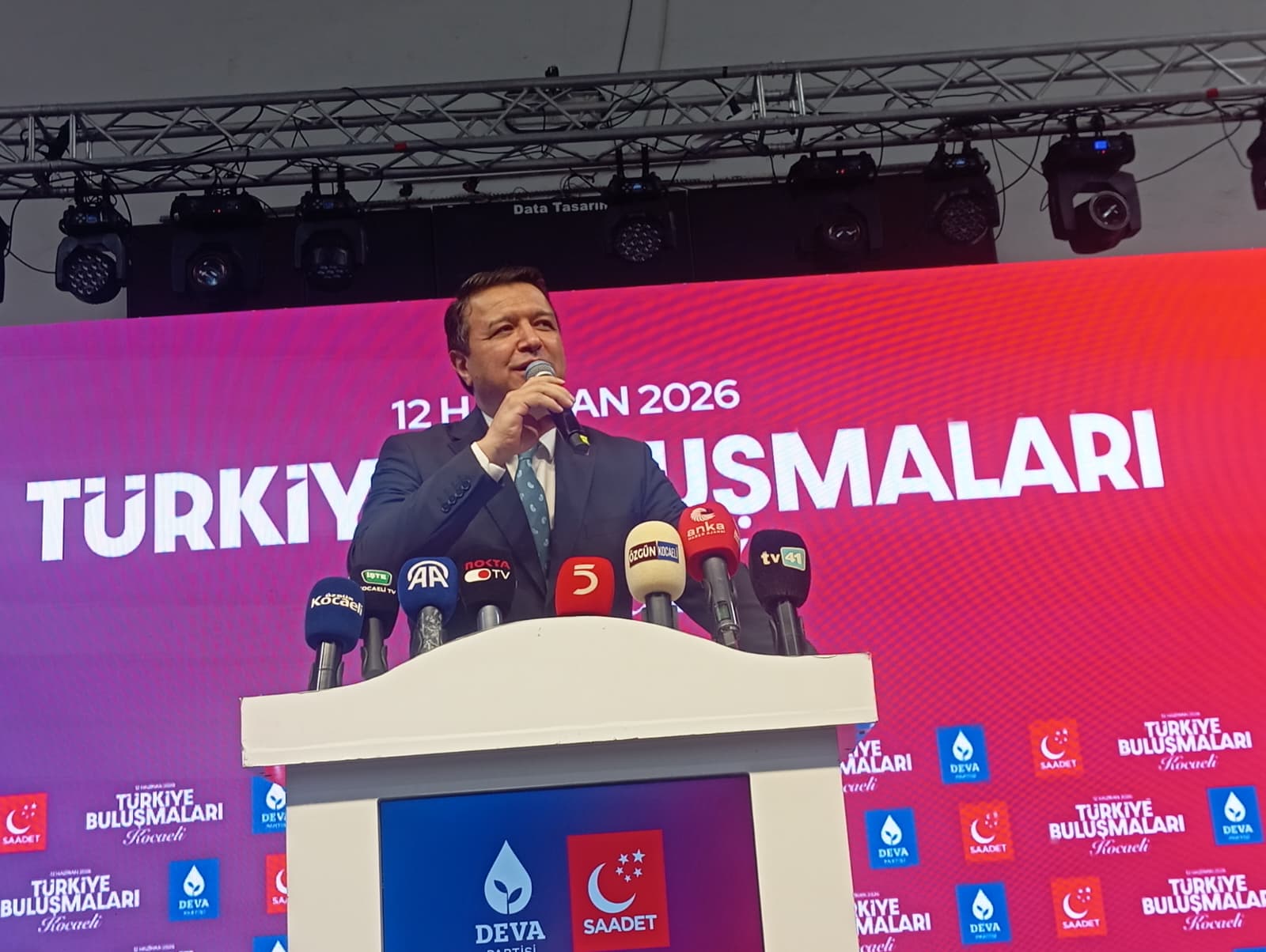 Saadet Partisi Genel Başkanı Arıkan Kocaeli'den seslendi: "Bu mücadele hak yiyenlerle hakkı yenenlerin mücadelesidir."