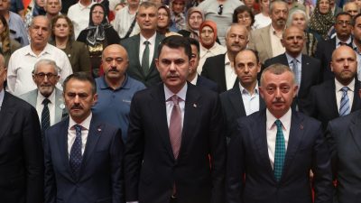 İzmit Cedit Konutları kura töreninde konuşan Kocaeli Büyükşehir Belediye Başkanı