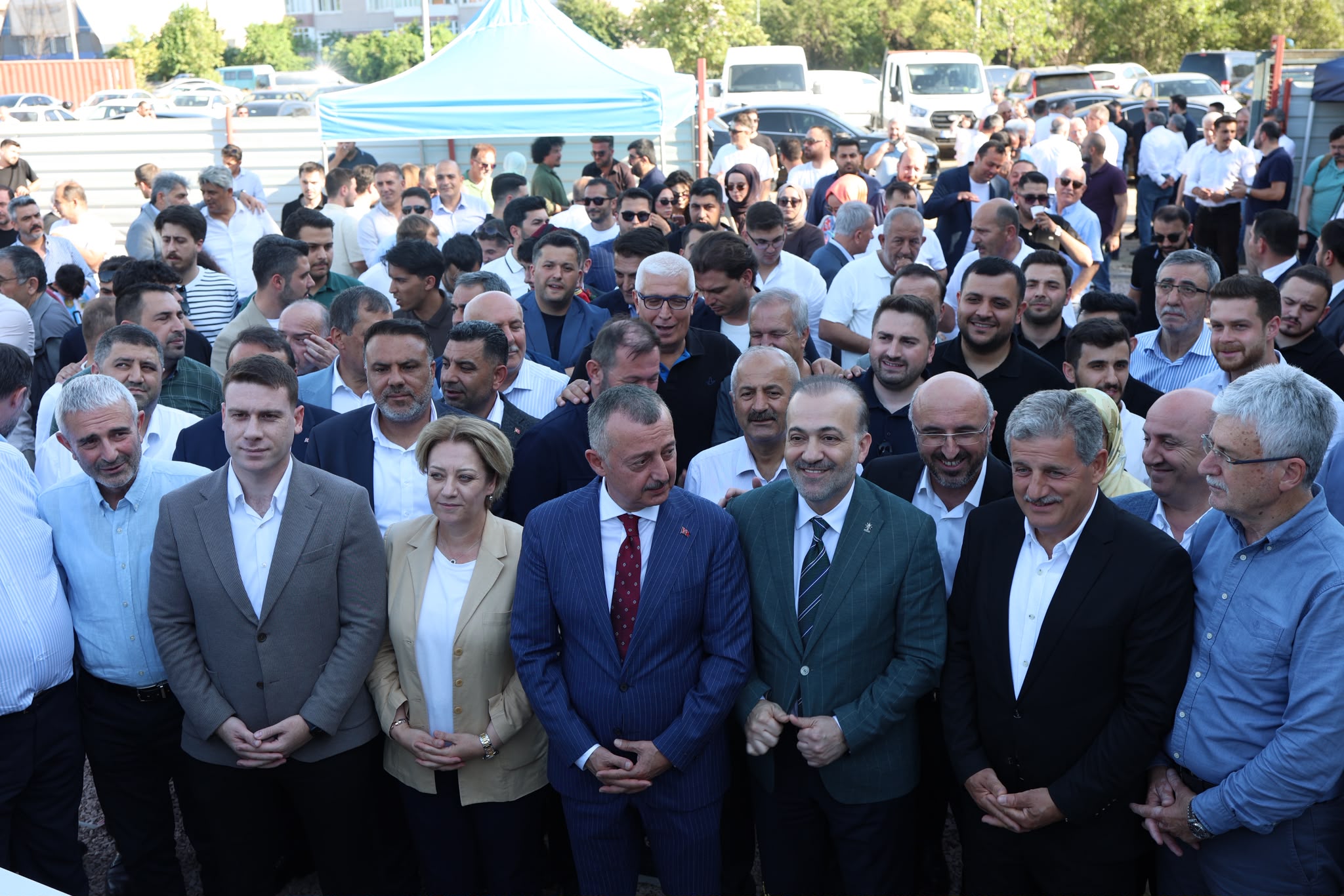AK Parti Kocaeli'nin Yeni Binasının Temeli Atıldı: Genel Merkez'in Minyatürü Olacak