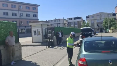 Kocaeli İl Emniyet Müdürlüğü ekipleri, Darıca ilçesinde öğrencilerin huzur ve