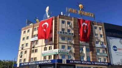 Kocaeli siyasetinde bugün önemli bir dönüm noktası yaşanıyor. Ak Parti