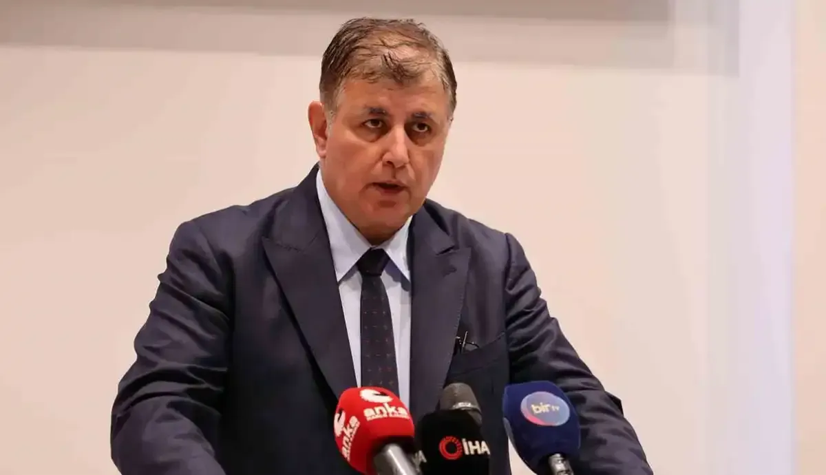 Cemil Tugay CHP’den istifa etti!
