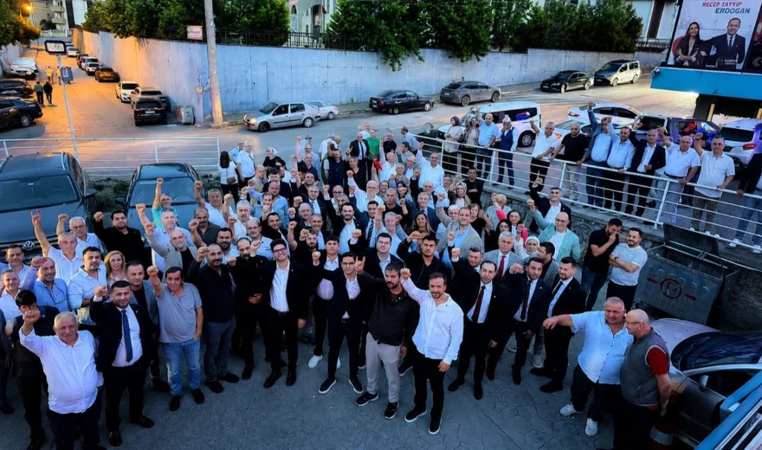 Kocaeli siyasetinde dengeleri değiştirecek önemli bir katılım gerçekleşti. Zafer Partisi