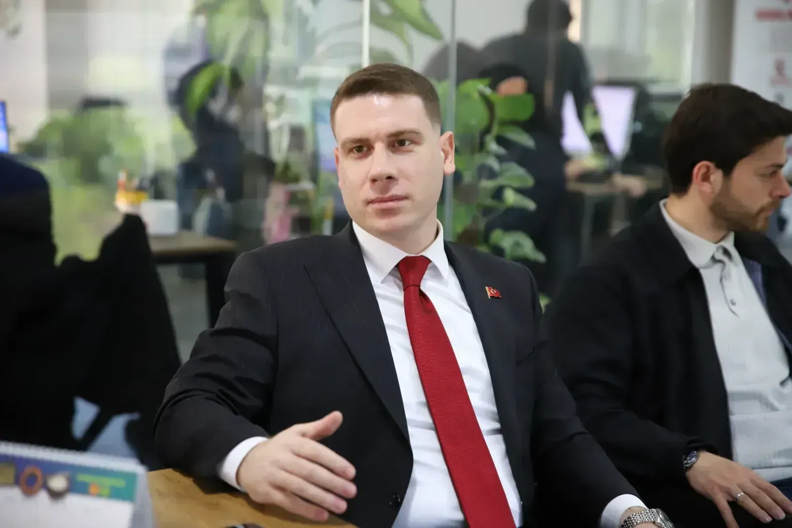 AK Parti Kocaeli'den Özgür Özel'in sözlerine sert cevap!