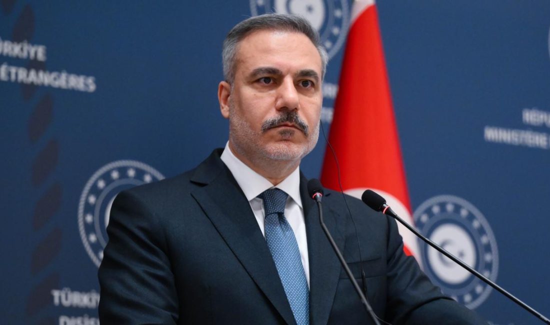 Kent siyasetinin kulislerini hareketlendiren önemli bir gelişme yaşandı. Dışişleri Bakanı