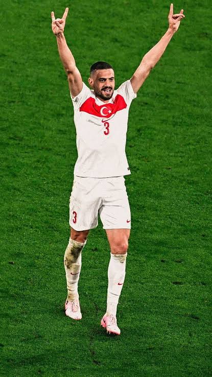 Hakan Safi bombayı patlattı: Karamürselli Merih Demiral Fenerbahçe'de