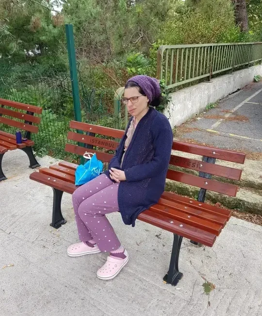 İstanbul Kağıthane’de evinin balkonundan düşerek ağır yaralanan ve uzun süre