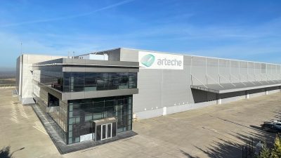 Kocaeli’nin Dilovası ilçesinde kurulu bulunan Arteche fabrikasında, işveren ile sendika