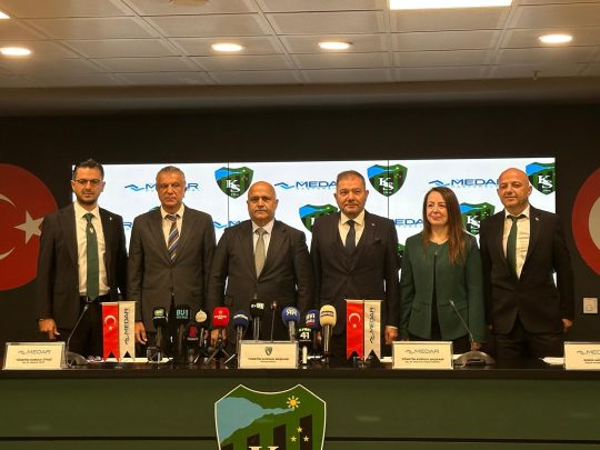 Kocaelispor ile Medar Hastanesi arasında imzalanan, A takım ve altyapı