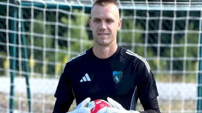 Kocaelispor’un deneyimli Sırp kalecisi Aleksandar Jovanovic’in uzun süren menisküs sakatlığı